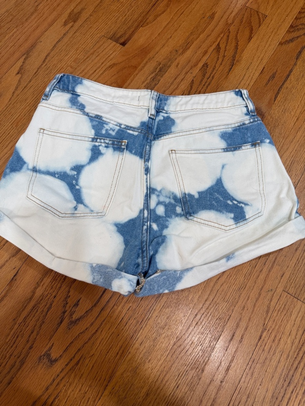 PacSun Bleached Blue and White Denim Shorts - Picture 2 of 4